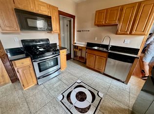 3 Pleasant St #2, Dorchester, MA 02125