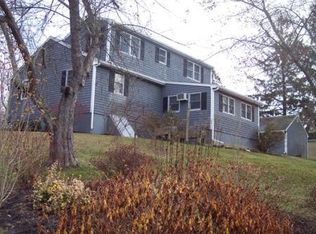 13 Carlida Rd, Groveland, MA 01834