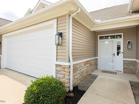 3rd image of 29317 Hummingbird Cir