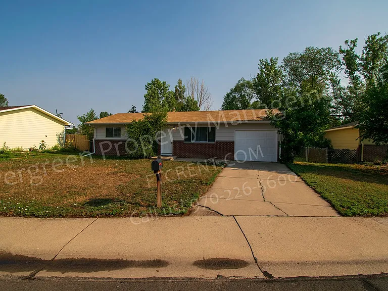 1912 W Plum St — Photo 21