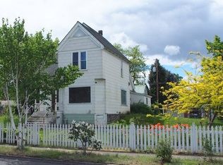 914 W 10th St, The Dalles, OR
