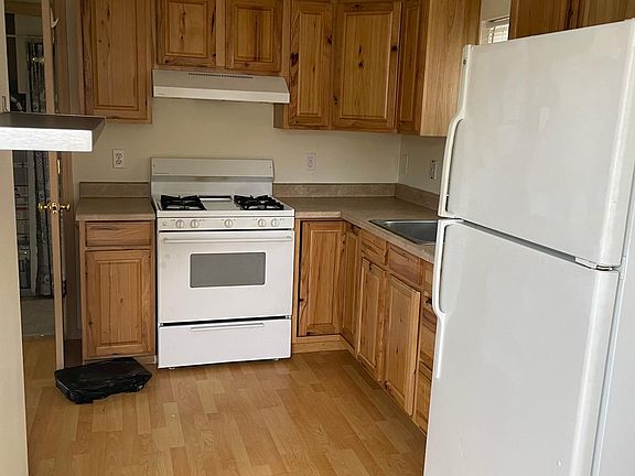 5th image of 1118 Hewitt Ave