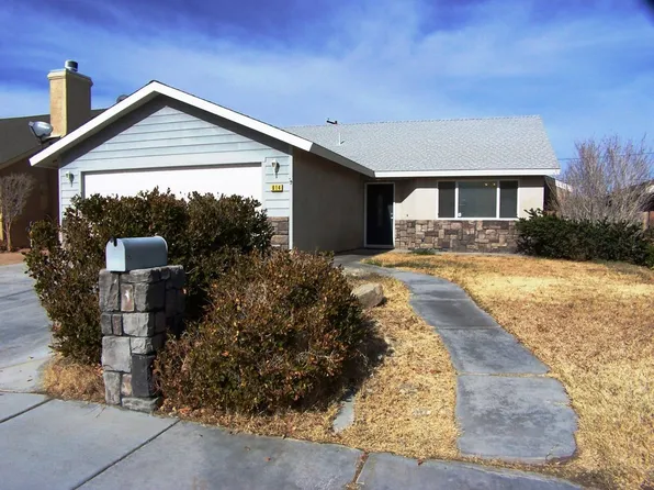 914 W Dolphin Ave, Ridgecrest, CA 93555