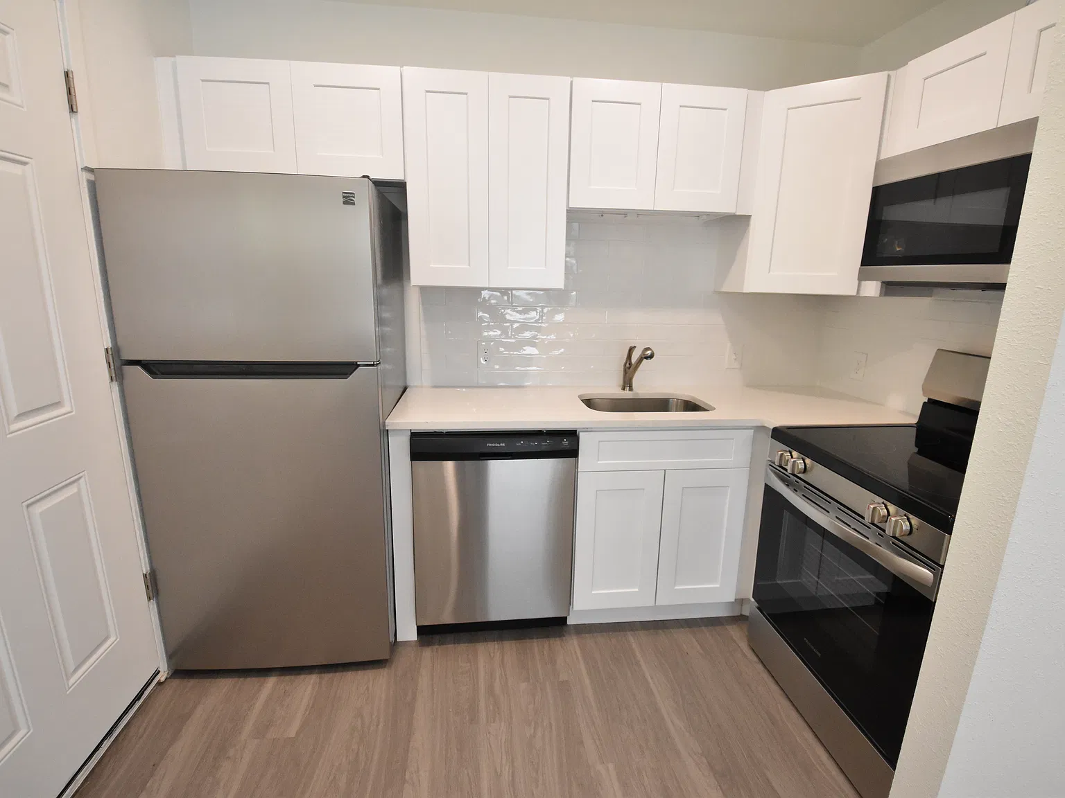 1 bed, 600 sqft, $1,595 — Photo 3
