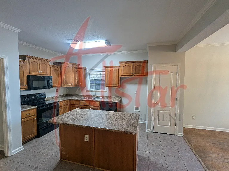 2894 Dawkins Dr — Photo 4