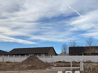 2nd image of 3415 Ptarmigan Ct