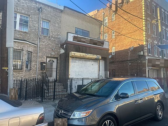 5th image of 224 One 2 Parker St