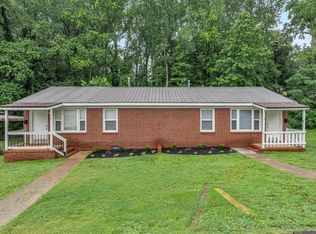 216 Victor Ct #9-10, Greer, SC 29651