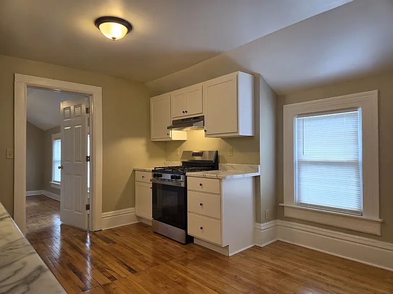 814 E Lincoln Ave #A — Photo 4