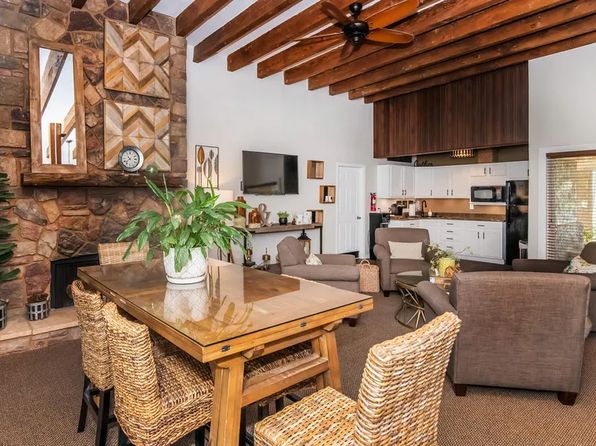 201 N Wilmot Rd #119