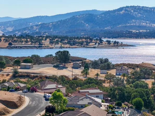 1116 Paradise Peak Rd, Valley Springs, CA 95252