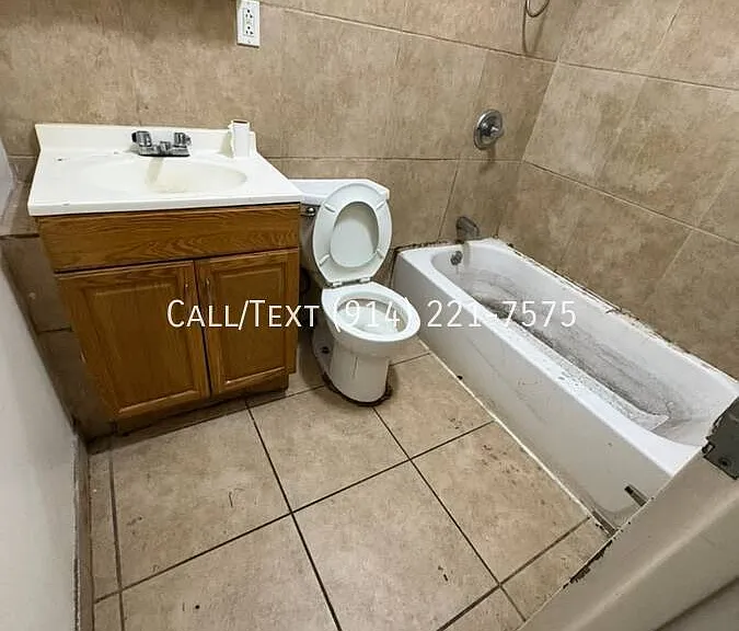 142 Beech St #1 — Photo 3