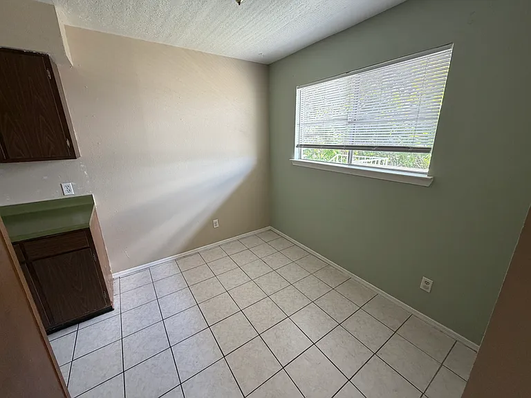 11013 Towner Ave NE #D — Photo 7