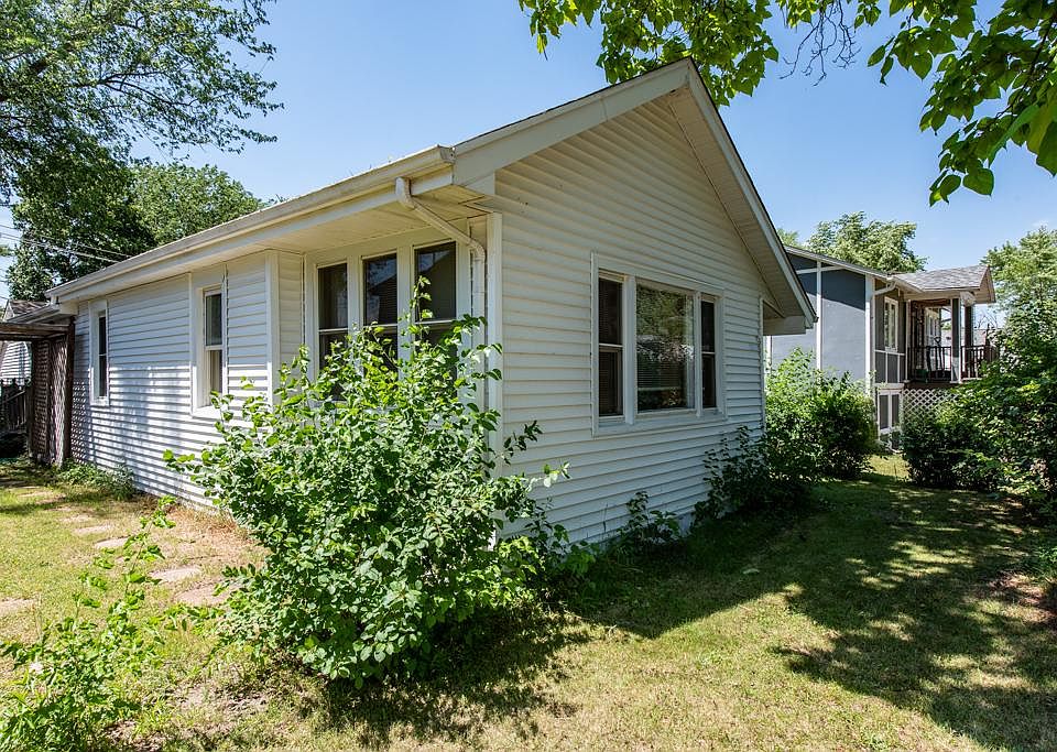 1st image of 35648 N Lake Dr