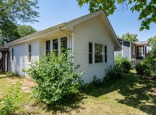 35648 N Lake Dr, Ingleside, IL 60041