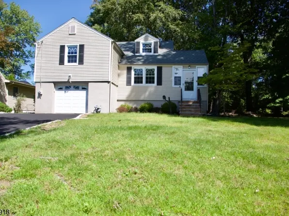 41 Beechwood Rd, Florham Park, NJ 07932