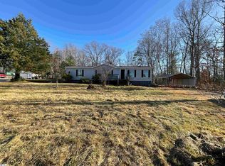 106 Bluegrass Ct, Taylors, SC 29687