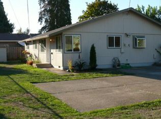 805 S Center St, Newberg, OR 97132