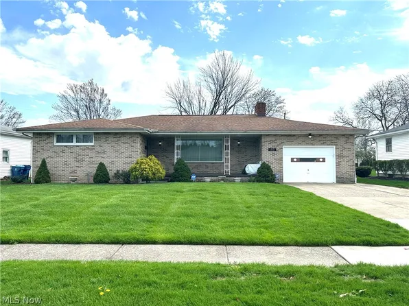 1801 W 37th St, Lorain, OH 44053