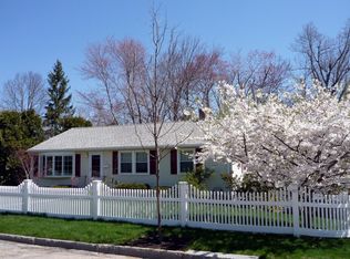 46 Oneida Ave, Worcester, MA 01606