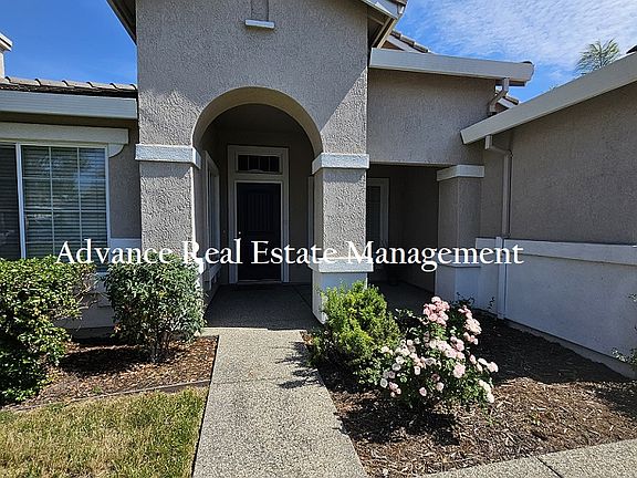 3rd image of 259 Battlecreek Cir