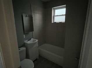 600 N 9th St FLOOR 3, Reading, PA 19604