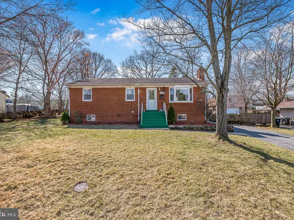 9115 7th St, Lanham, MD 20706