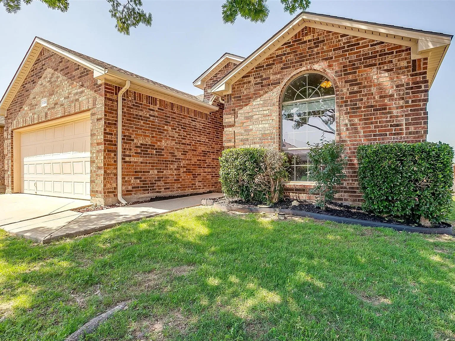3 bed, 1655 sqft, $1,895 — Photo 3
