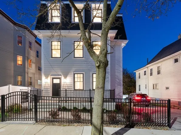 55 Derby St #Penthouse, Somerville, MA 02145