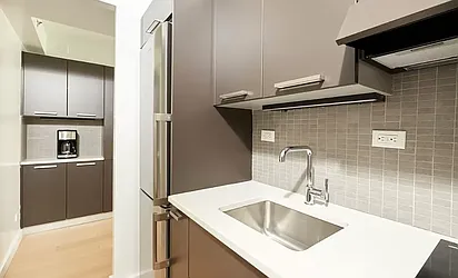 Rented by Manhattan Realty Group