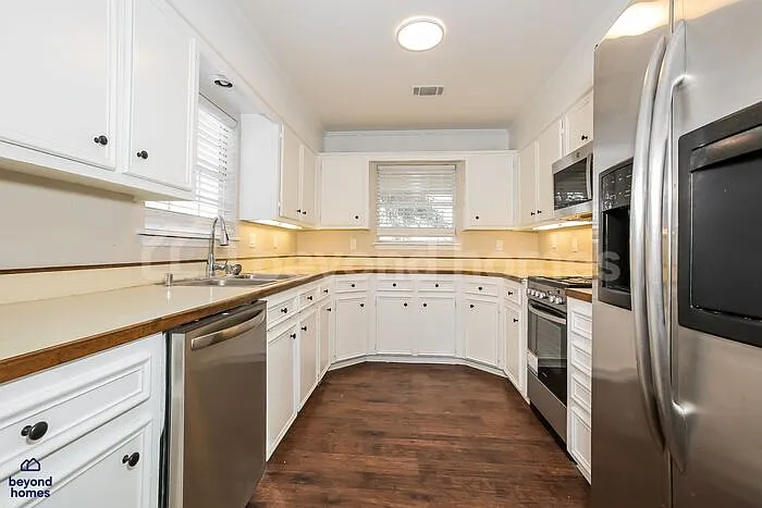 10 Wild Cherry Ct — Photo 6