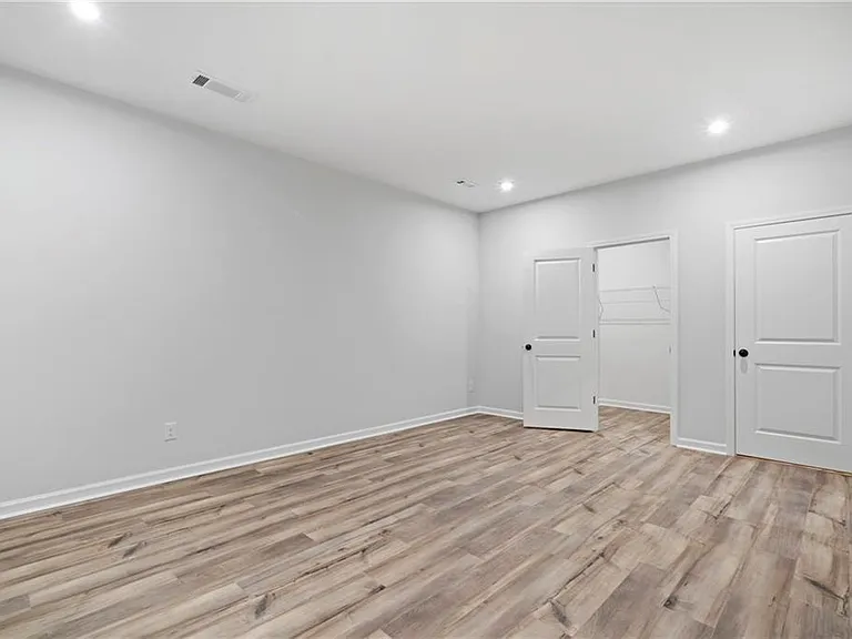 2676 Creek View Ter — Photo 28