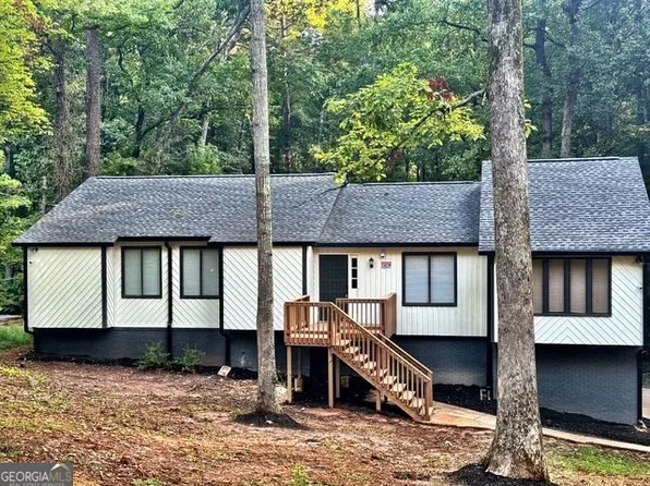 708 Raven Springs Trl, Stone Mountain, GA 30087