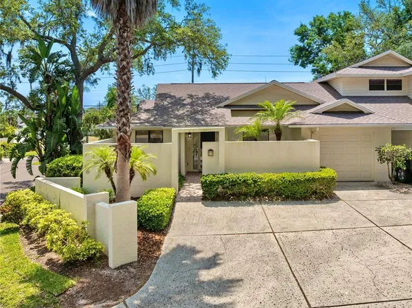 101 Colony South Dr, Tarpon Springs, FL 34689