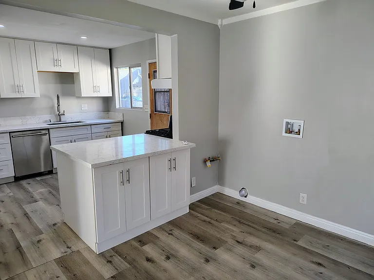 509 E Truslow Ave — Photo 15