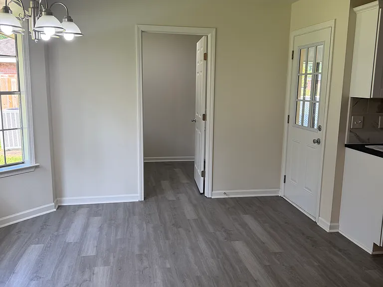 219 Wildwood Dr — Photo 8