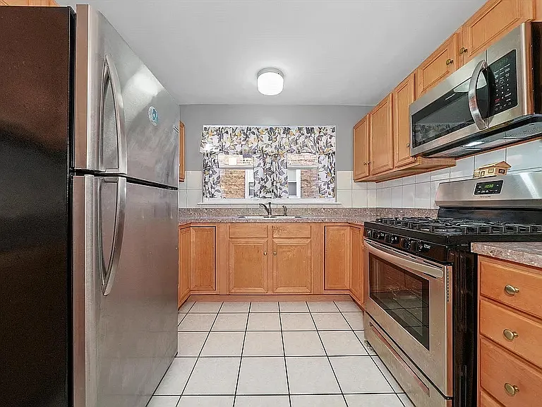 2712 W Balmoral Ave #1E — Photo 4