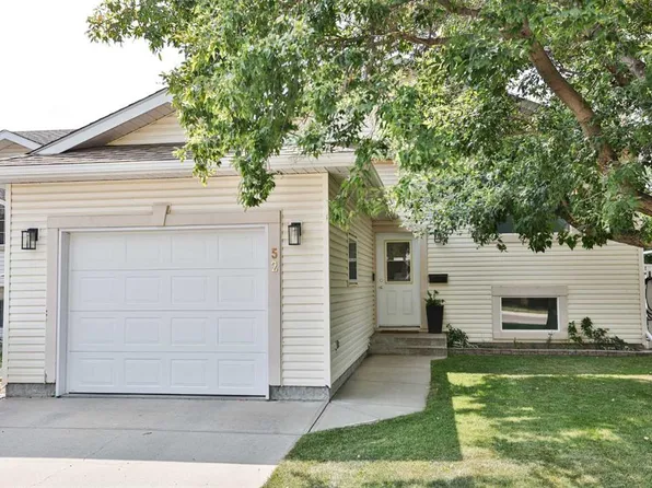 52 Ermineview Way N, Lethbridge, AB T1H 6L8