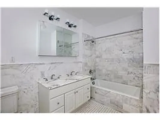 Rented by Douglas Elliman | media 40