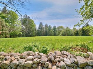 5425 Congress St, Fairfield, CT 06824