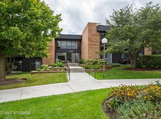 1325 N Sterling Ave UNIT 110, Palatine, IL