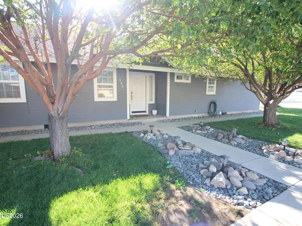 396 Sprague Dr, Yerington, NV 89447