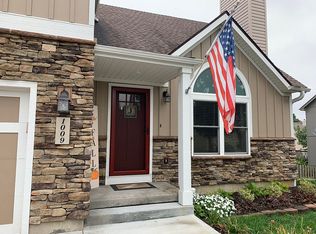 1009 Hawthorne Dr, Liberty, MO 64068