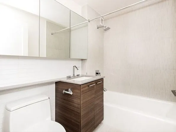 240 East 86th Street image 4 of 13