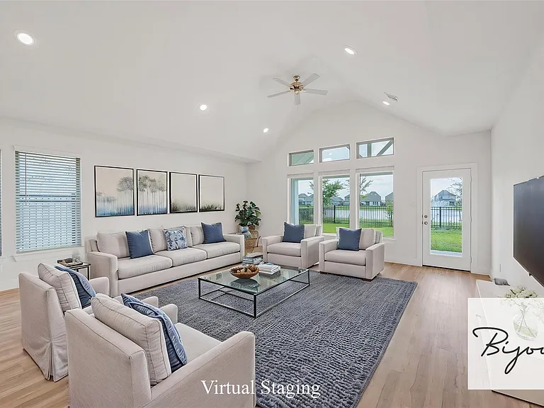 832 Sarasota Shore Dr — Photo 8