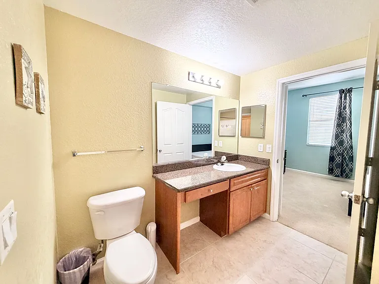12960 Positano Cir #303 — Photo 24