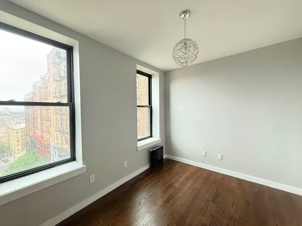 45 Wadsworth Terrace image 5 of 9