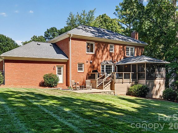 2nd image of 734 Stratford Woods Rd