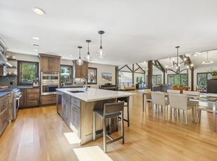 902 Crane Hill Trl, Hudson, WI 54016