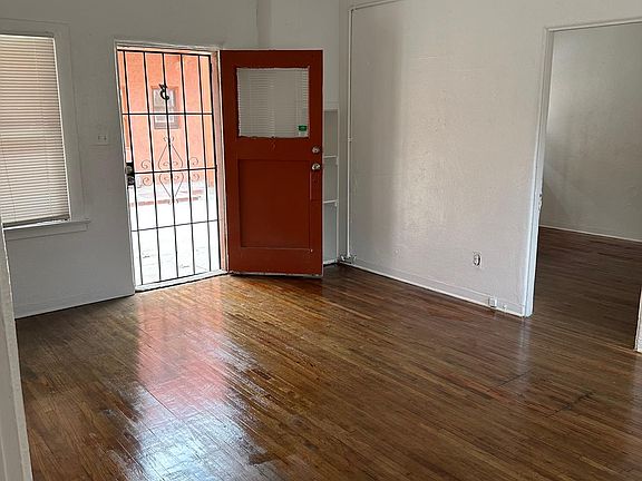2nd image of 1229 E 4th St